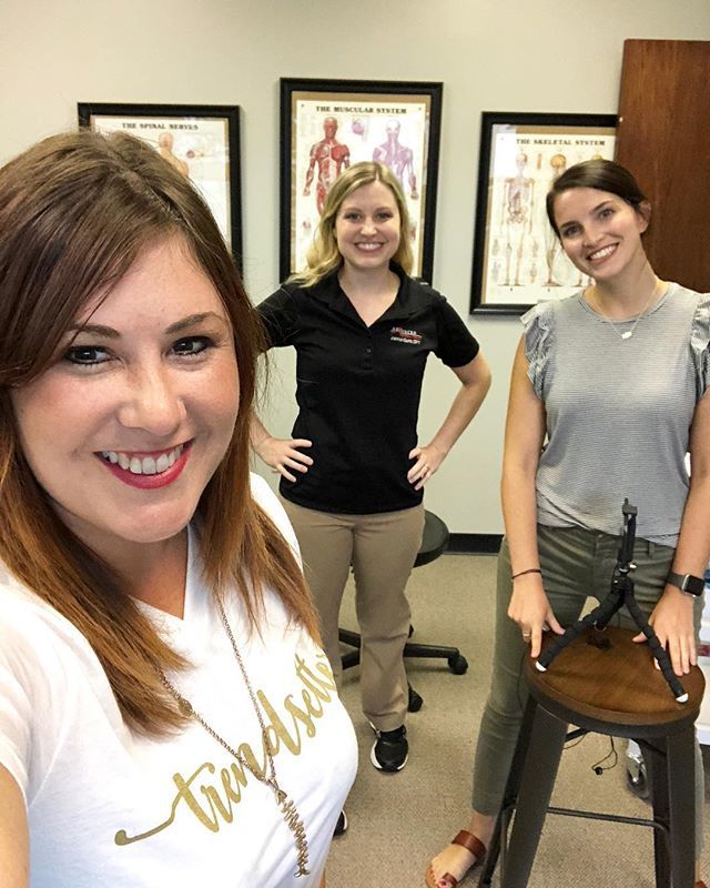 depict_media's tweet photo. Jen’s going to be the micro-needling model today on Advance Physical Therapy’s Facebook Live! Make sure you go check it out today at 4pm CT on ATP’s Facebook page 😁❤️✨ | #loveourclients #sociallove #microneedling #physicaltherapy #facebooklive #allfo… https://t.co/NXi60K84hE https://t.co/F8svDlD4WU