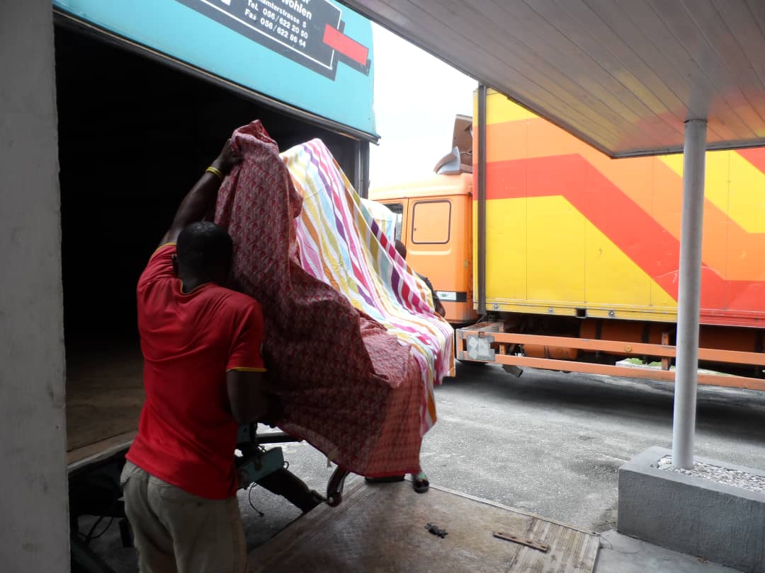 AI_Packers's tweet photo. At AI packers , customers are our number one priority .
Contact us for your premium and stress free relocation
Your bespoke relocators.
#AiPackers #movers #Moving #Portharcourt #phbusiness #StressFreeRelocation #ReloactionMadeEasy https://t.co/NojOib6ty6