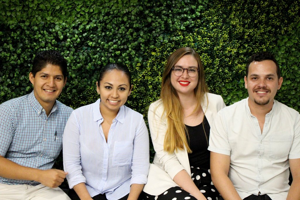 startupstudiomx's tweet image. Conoce a Community Center en donde Michael Zimmerman junto con Paulina Piña, Paty Lara, Miguel Martínez y todo su equipo te conectan mediante una plataforma digital con profesores certificados en diferentes idiomas.