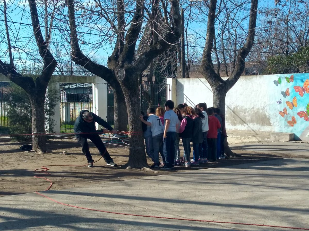 InesAliano's tweet photo. Música-creatividad- naturaleza - disfrute: La Escuela y vos en invierno. BRAGADO. Región 15 https://t.co/6AwIJIY4NI