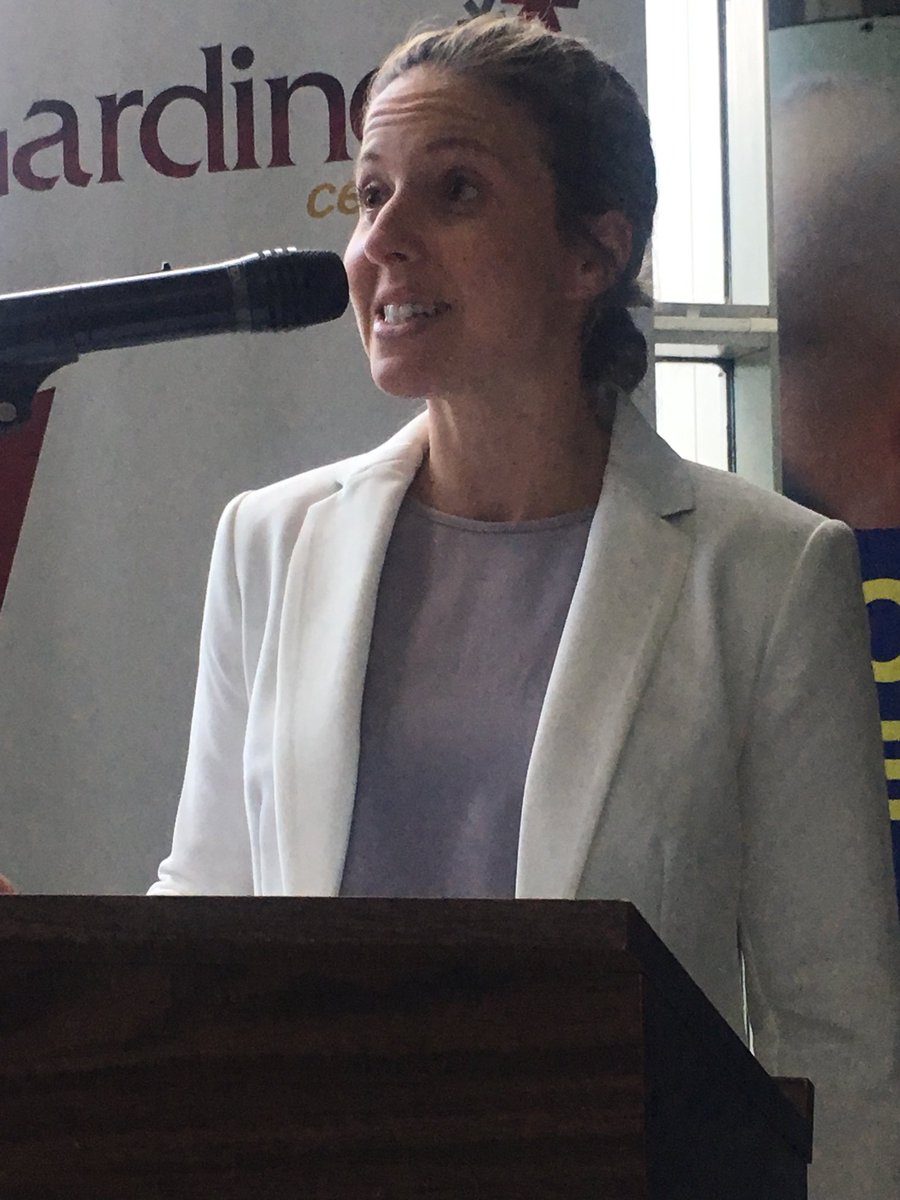 MUNBusiness's tweet photo. It takes many sponsors & community supporters to run #POEbootcamp each year. Leslie Hopkins from @PALaerospace speaks as event sponsor & reads a statement from former chancellor of @MemorialU & Gen. (Ret.) Rick Hillier. We extend our thanks to all supporters! @Enactus_MUN #POE https://t.co/xQILDtgEHv
