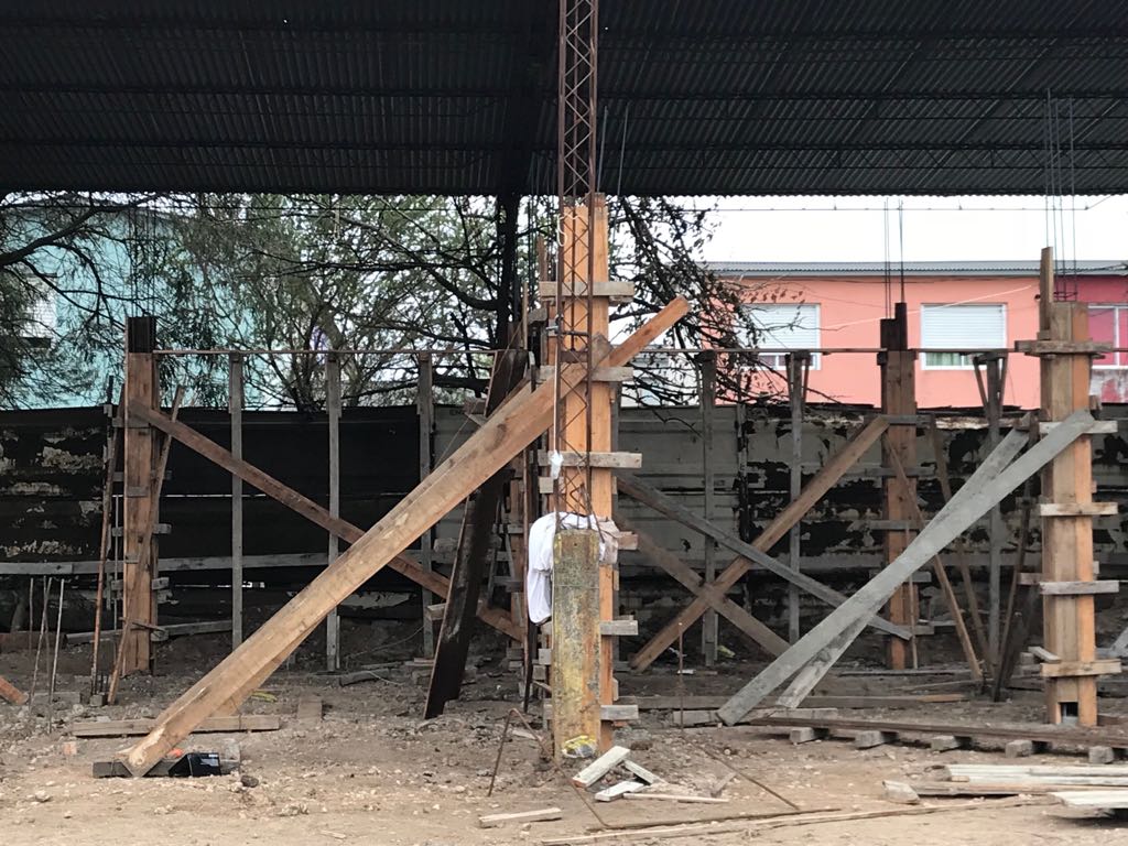 FernandaPupplo's tweet photo. EES 14 campana empezaron las obras para tener un sueño cumplido para nuestra comunidad, el edificio propio!! https://t.co/NUTGF5ZM9C