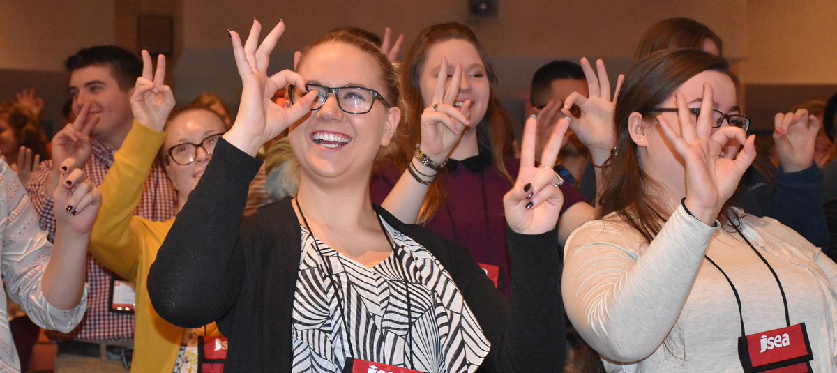 ISTAmembers's tweet image. Mark your calendars! The Rising Educator Conference is Oct. 19 - 20. If you're an educator in your first five years or an @ISEAmembers, registration opens Aug. 17. #RisingEducator buff.ly/2uuS7J4