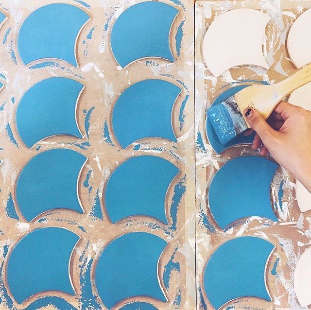 Natinlinteriors's tweet photo. What we mean when we say βhandmadeβ!
.
.
.
#handmade #handmadetiles #craftmanship #handpainted #tile #nationalinteriors #wholesale #addingcolor #design #interiors https://t.co/sCLGJFQLuP https://t.co/zJay3X8v83
