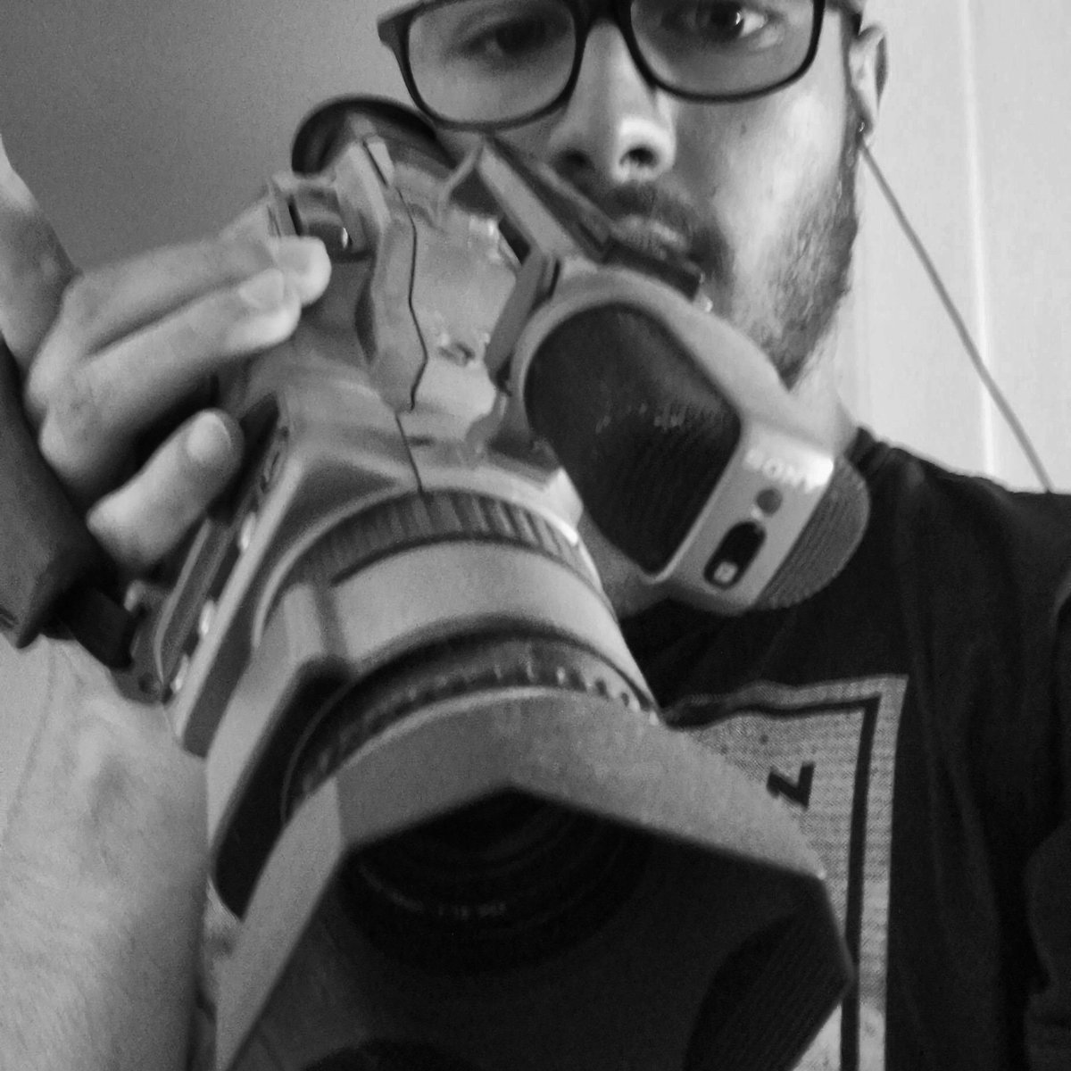 Cloudyluke On Twitter Got Cam Selfie Boy Noir Me Retro