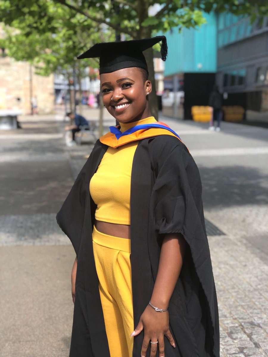 Keekaryceee_'s tweet image. So today I graduated from DMU with a 2:1 .It has been a great experience. I’ve over come so many hurdles at uni,mental health was definitely one of them.But I just wanna thank God for pulling me through as I never would’ve made it without him 🙏🏾✨ #ISSAGRADUATE #DMUgrads