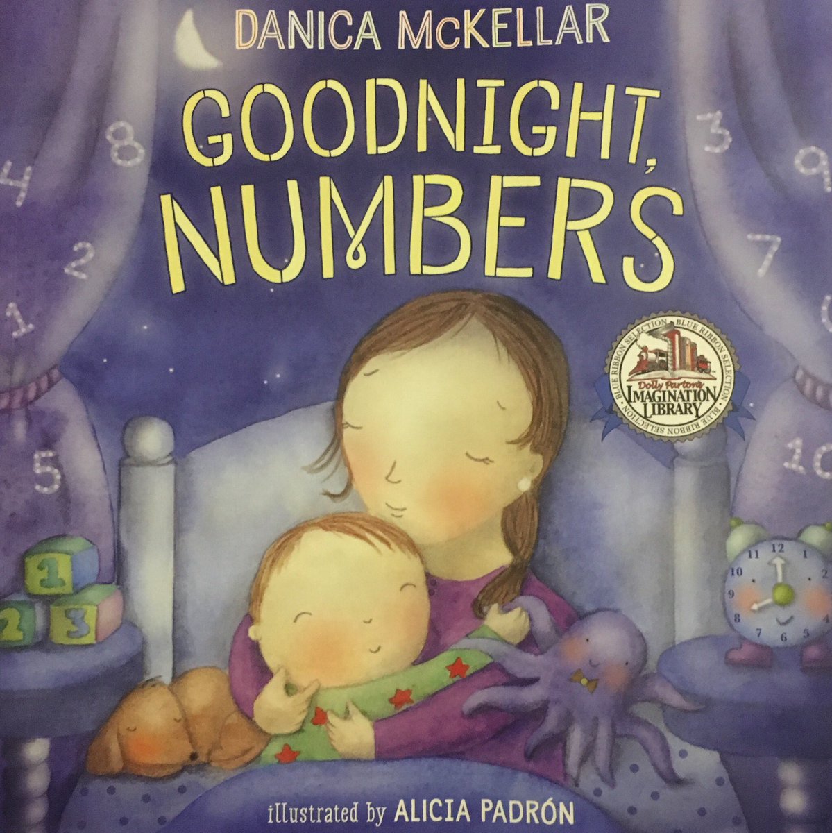 MrBroadway_Math's tweet photo. β
Bedtime story
β
Math literacy
β
Written by Winnie Cooper @danicamckellar @McKellarMath
This monthβs @dollyslibrary book is #MathDadApproved! ββ#MathForGirls βοΈβ https://t.co/Gdvf2m6mE5