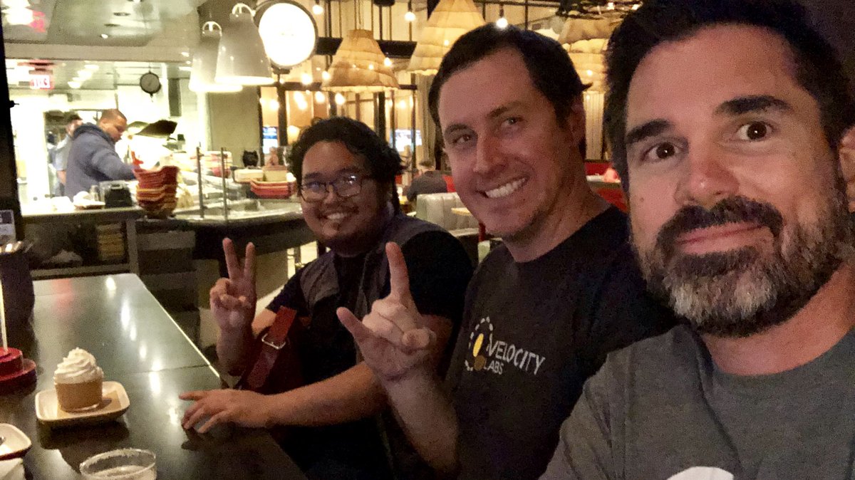 curtism's tweet photo. Post drinks for the #rubyaz Meetup with @velocitylabs 🍻 https://t.co/byn5SAiTjk