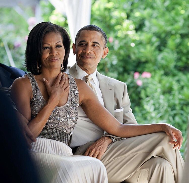 mariaaa_nietooo's tweet photo. GQ: Kylie and Travis are America’s #1 Power Couple

me an intellectual: https://t.co/6GBwKdRYnF