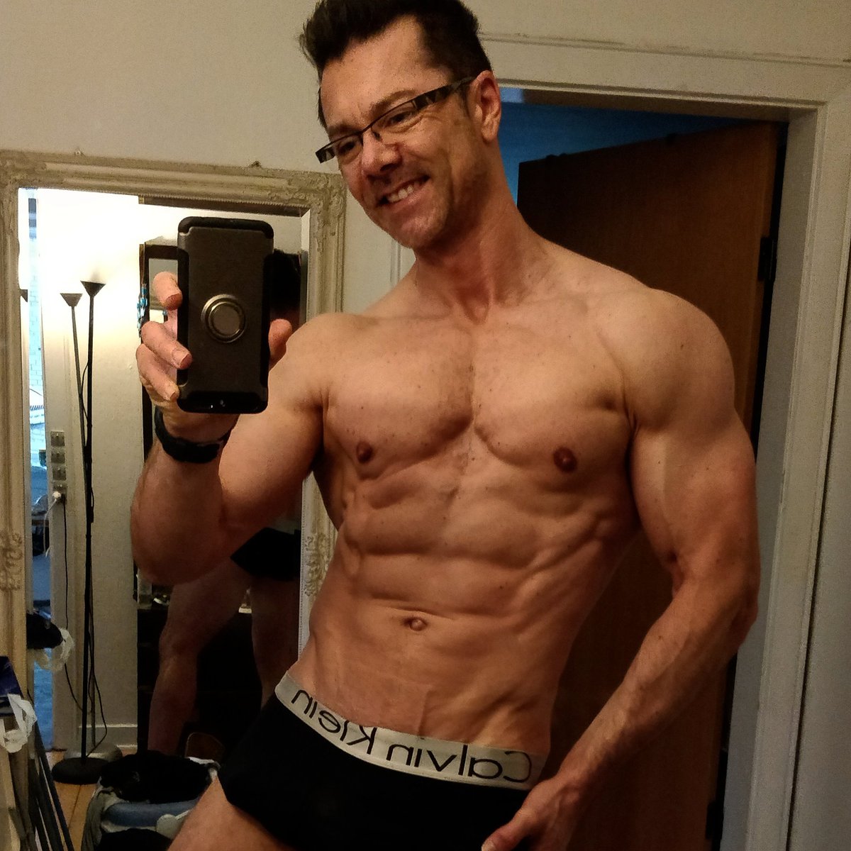 K_Krygermeier's tweet image. Working on those #abs 💪😜🇩🇰