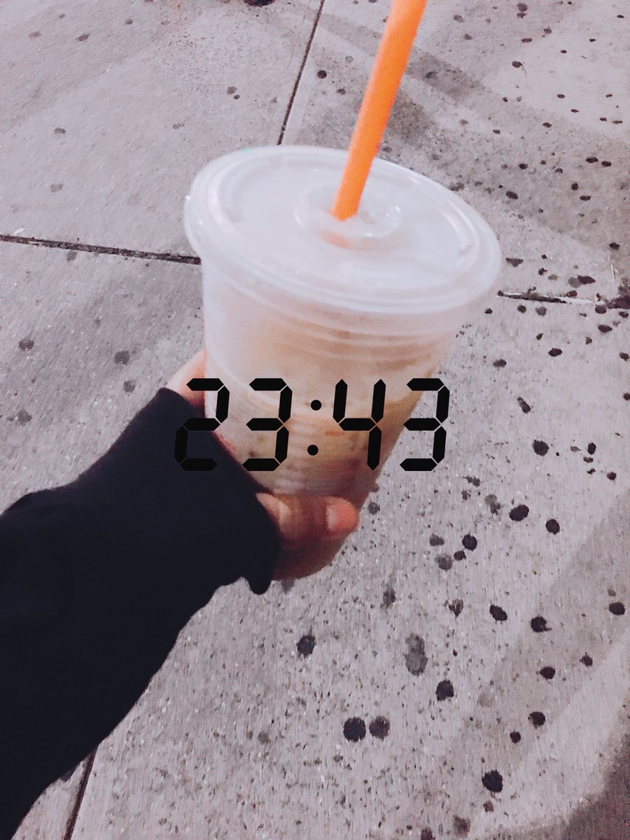 YE11inLiz's tweet photo. #Coffee #ThereIsNothingWrongWithMe #coffeeLover #CoffeeTime11:43pm ๐
๐คโ๏ธ https://t.co/d1RRnqXJjx
