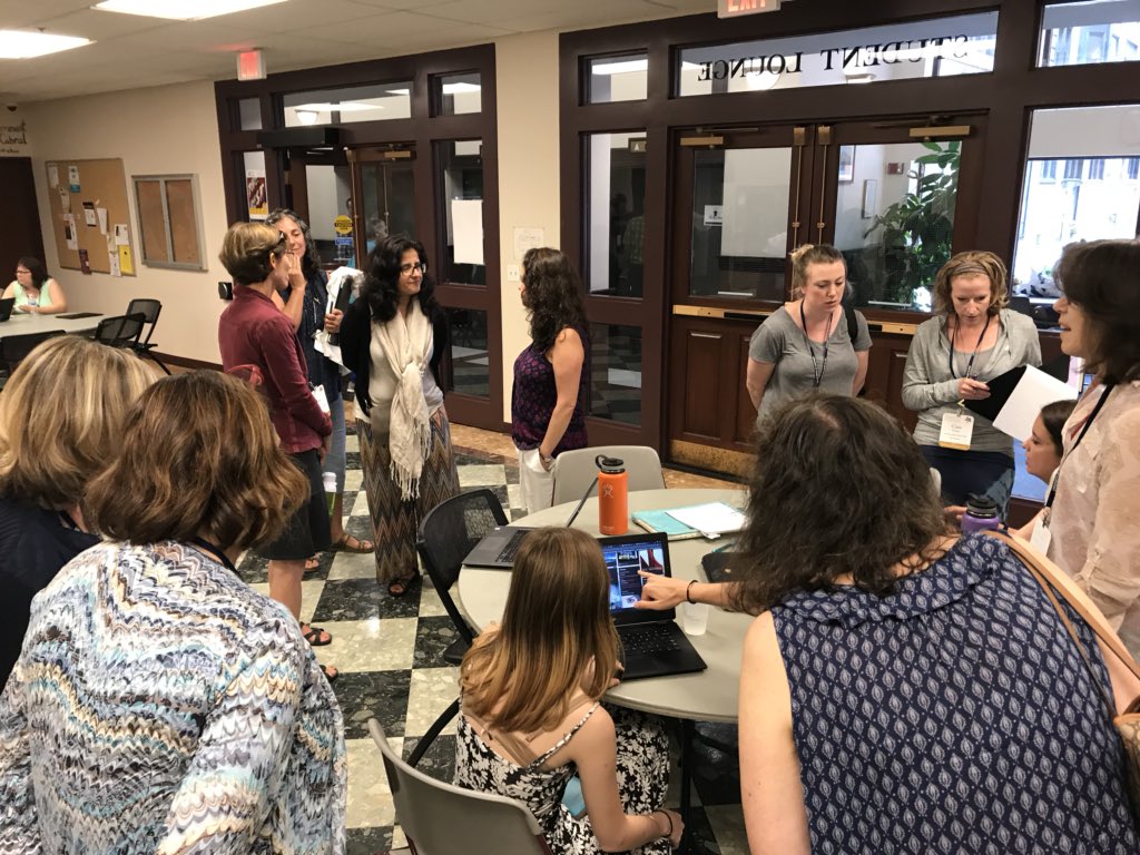 wcyang's tweet image. Learning from the experts—students from West Warwick sharing what digital literacy looks like in the classroom! Thx to all the teachers and students for sharing their time and experiences! #digiURI