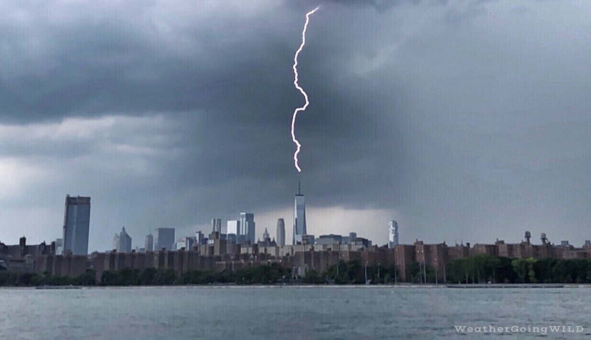 Weathergoingwild On Twitter A Weather Photo That Had Eluded Me For Far Too Long Lightning Striking The Freedomtower In Nyc Earlier Today Manhattan Https T Co Qzd2mpu5fk