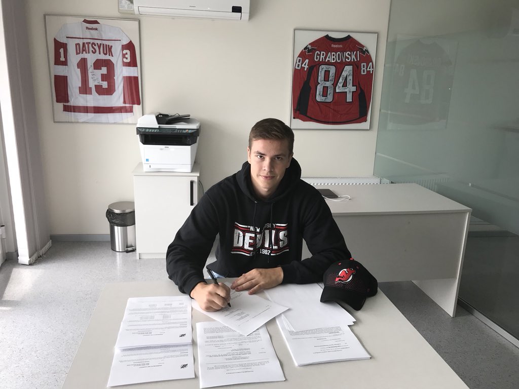 Dan Milstein on X: Congratulations to Yegor Sharangovich on signing 2 year  contract extension with the New Jersey Devils. #WeAreGoldStar!   / X