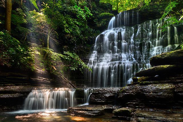 HahnNaturePhoto's tweet photo. Machine Falls, a lesser known waterfall in Tennesee, and possibly one of the prettiest I have ever visited.  Swear the sunbeams were there all on their own, no software filters were abused or overused in the making of this shot, lol.
.
Gear: TAMRON SP 24… https://t.co/X9qKKsN0um https://t.co/GXsayb4oGh