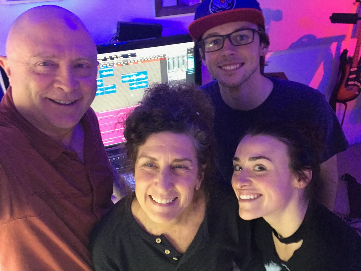 GaryEarlProd's tweet photo. #LaurelWright of The Young Fables came into the studio today to record some vocals for Colorado Songwriter Matt Hladik! Such a talented singer!
•
•
•
#robinearlvoicecoach #garyeaelproductions #musicproducer #nashville #nashvillemusic #originalmusic #vocal https://t.co/wvvdTNOfmR