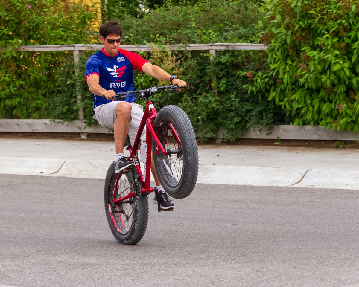 fat bike wheelie