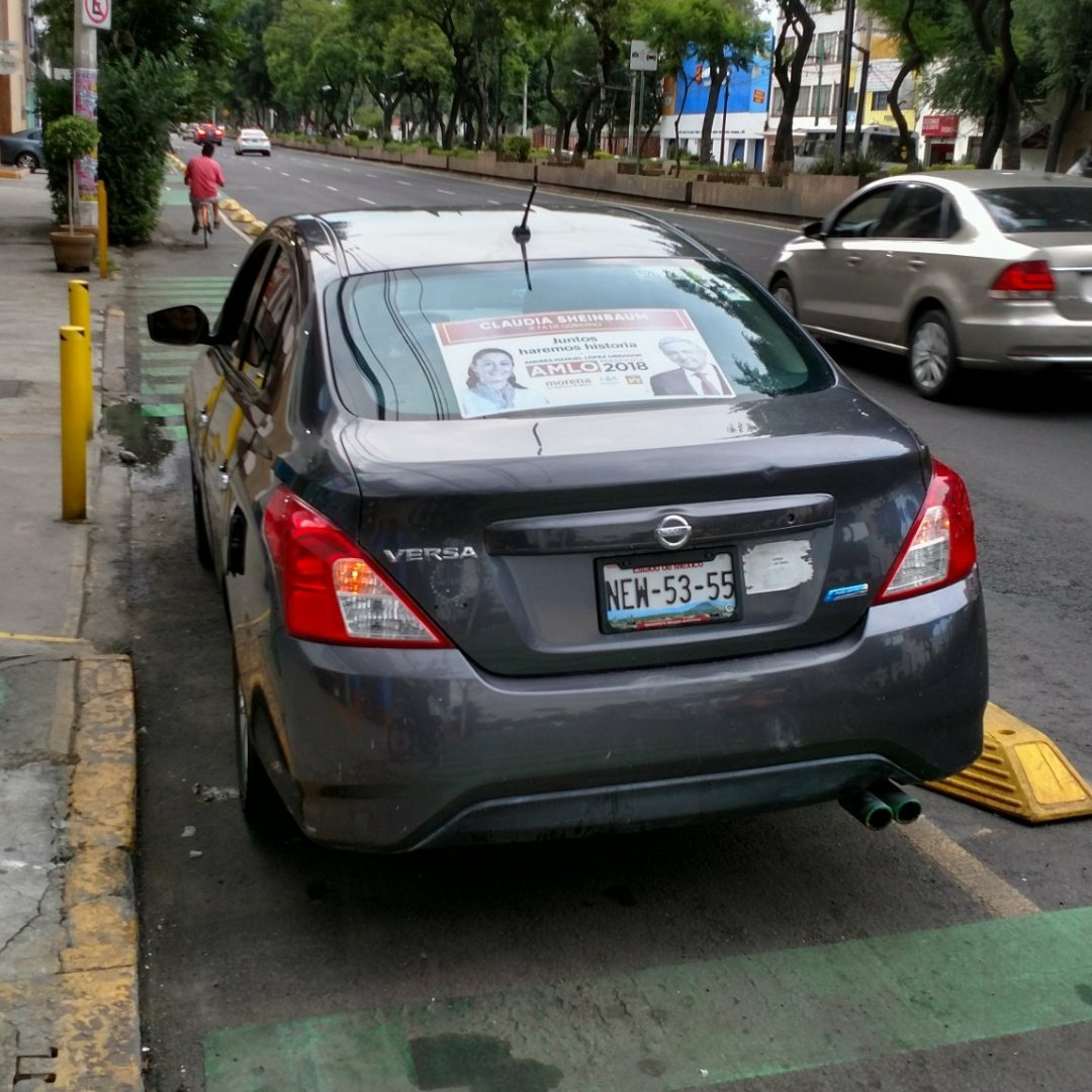 La "cuarta transformación". No importa quien sea el presidente, seguiremos igual si los ciudadanos vemos solo por nuestros intereses, no respetamos las reglas básicas y actuamos de forma gandalla y corrupta #NoMasTantito