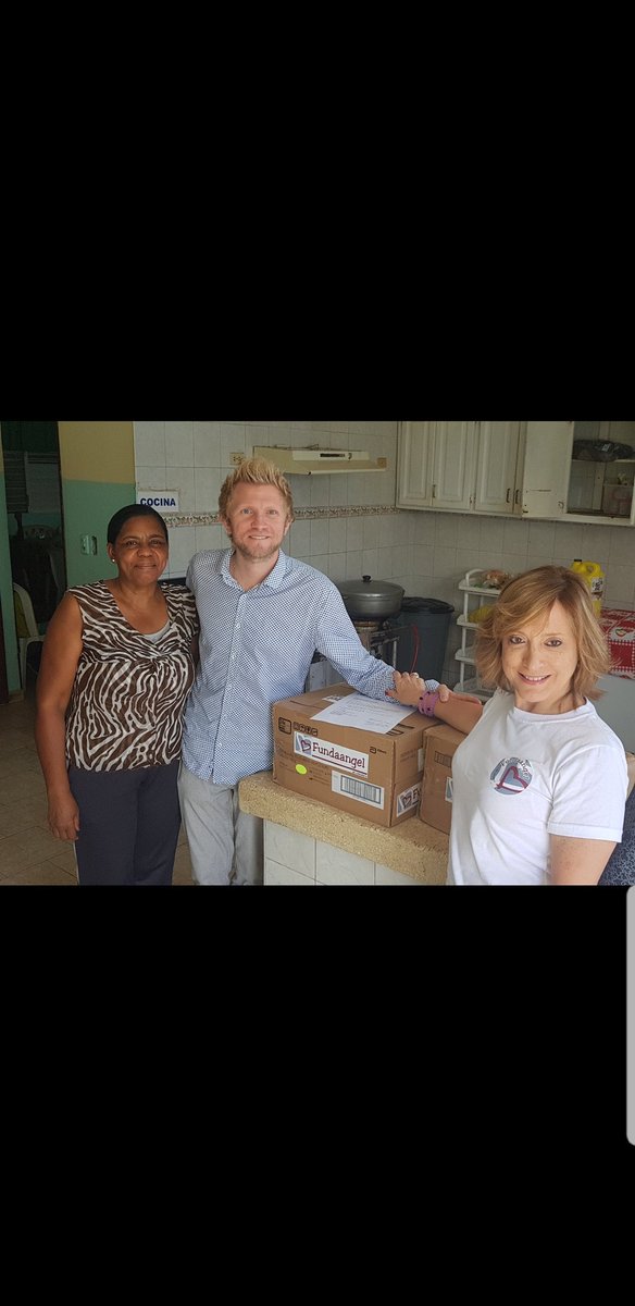 FUNDAANGEL's tweet photo. Fundaangel dona leche de formula a la Fundacion un Mundo mejor para la niñez desamparada en Higuey, RD https://t.co/bU2xYrle9H