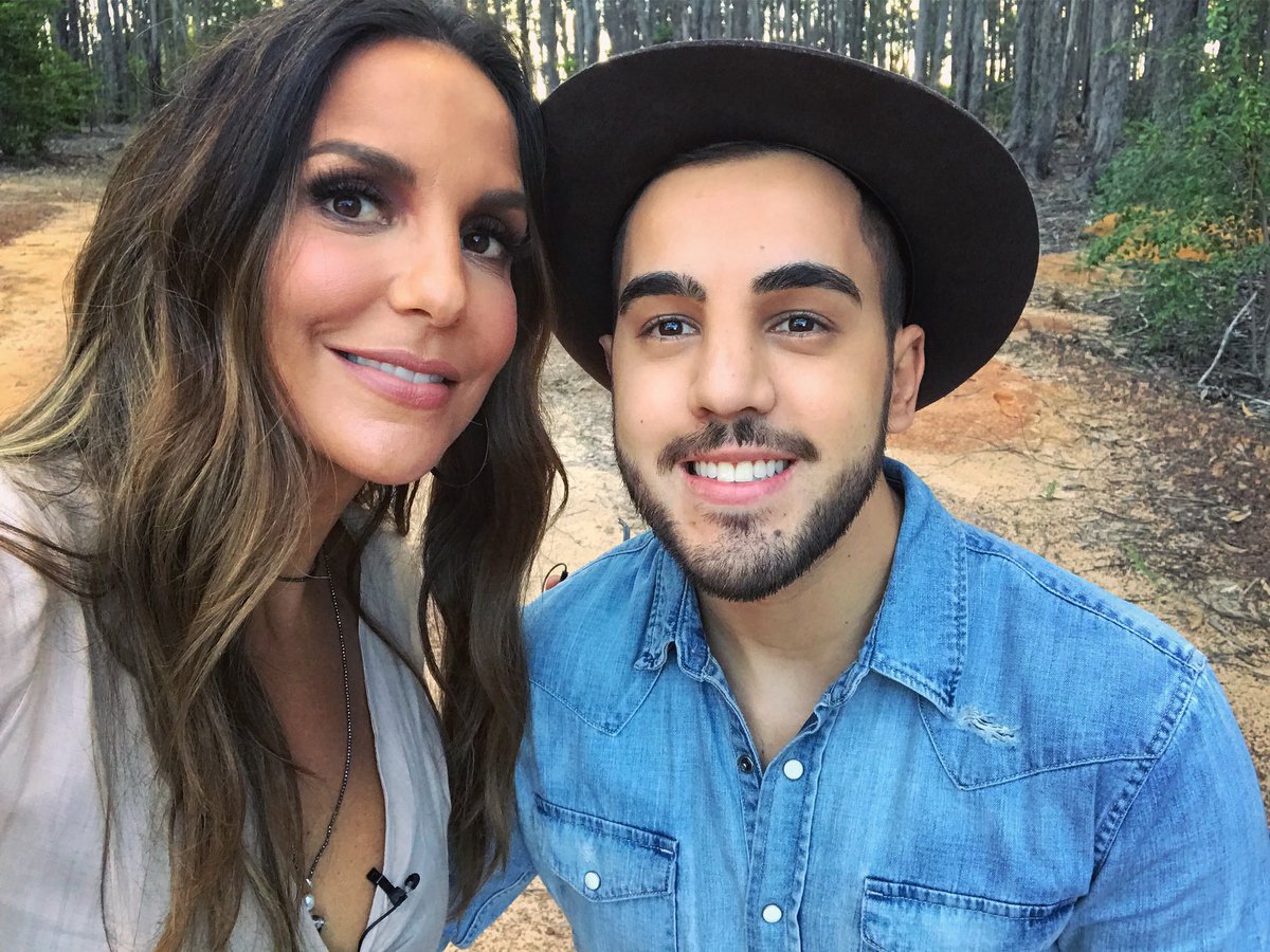 Melhor do que receber o convite de participar do seu novo clipe, é poder conhecer assim de pertinho essa pessoa tão carinhosa e talentosa que você <a href="/ivetesangalo/">Ivete Sangalo</a> ❤️ #melim #ivetesangalo #umsinal