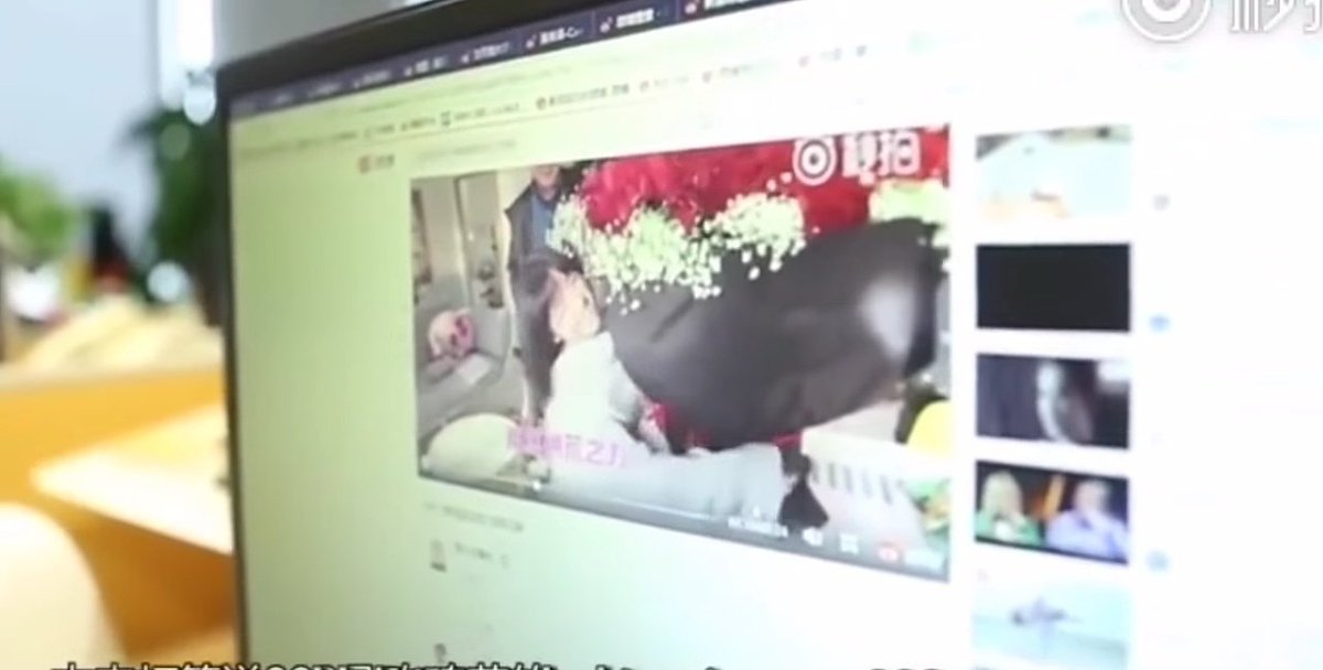 This was from a video where Yue was looking at some bts vid of MG while at work where she mentioned that Didi wanted to give her 999 flowers to her but only got 520 flower yet he still can't hold it  Btw, 520 means " I love you " in China hehe 