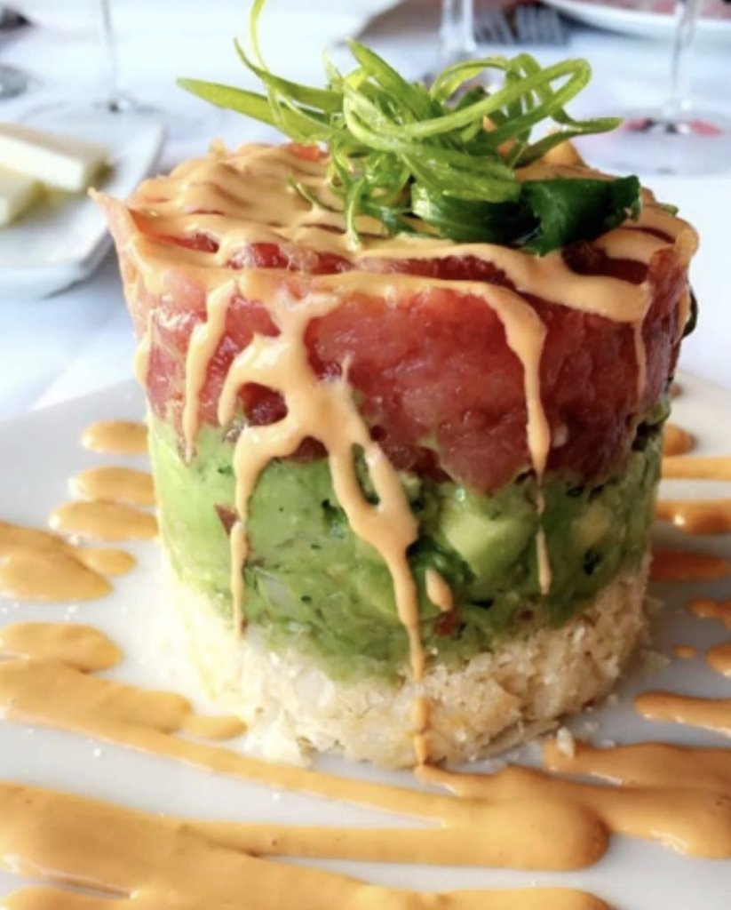 MastrosOfficial's tweet photo. We know how to brighten up your day. #TunaStack
📸: badandfoodie_la https://t.co/63jGeR1jQq