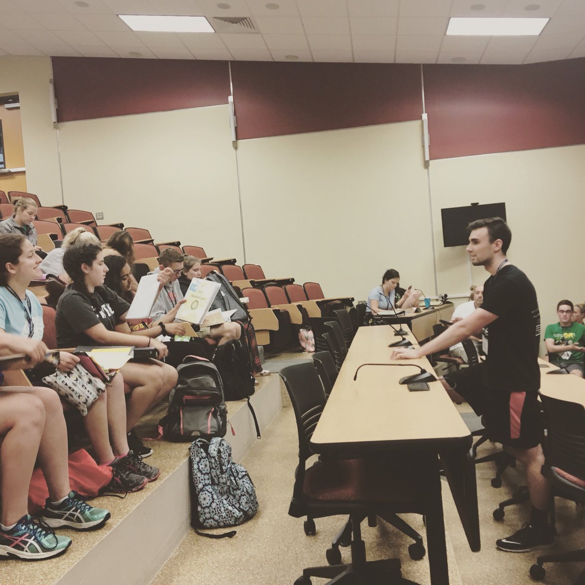 PASCAdvGold's tweet photo. We had a great mini-session tonight on Inspiring a Shared Vision with @dangreer_ ! #advancedgold https://t.co/1yKvFMemsW