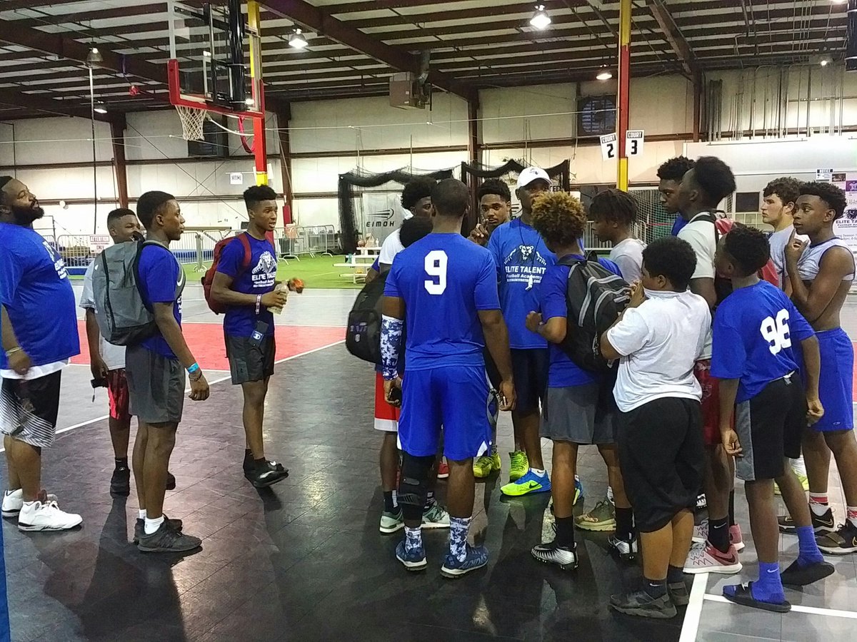 HHHTacklingAcad's tweet photo. @elitefootballac @elitegashowcase @UnitedTeamSport #IMPACT #TackleIt #TackleTuesday "To be #ONE you have to train like you're #two." #coachSpencer "Practice Makes #PERMANENT" The #THTA Way #ValuableOpportunity #COOPERATEandDOMINATE https://t.co/7gtwqVx6sQ