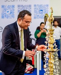 IIT students showcase innovative IT and business solutions at ‘Cutting Edge’ exhibition dlvr.it/QbvLDM