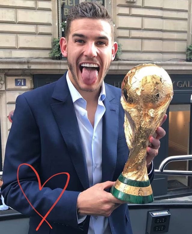 santiago 🇦🇷 tweet media