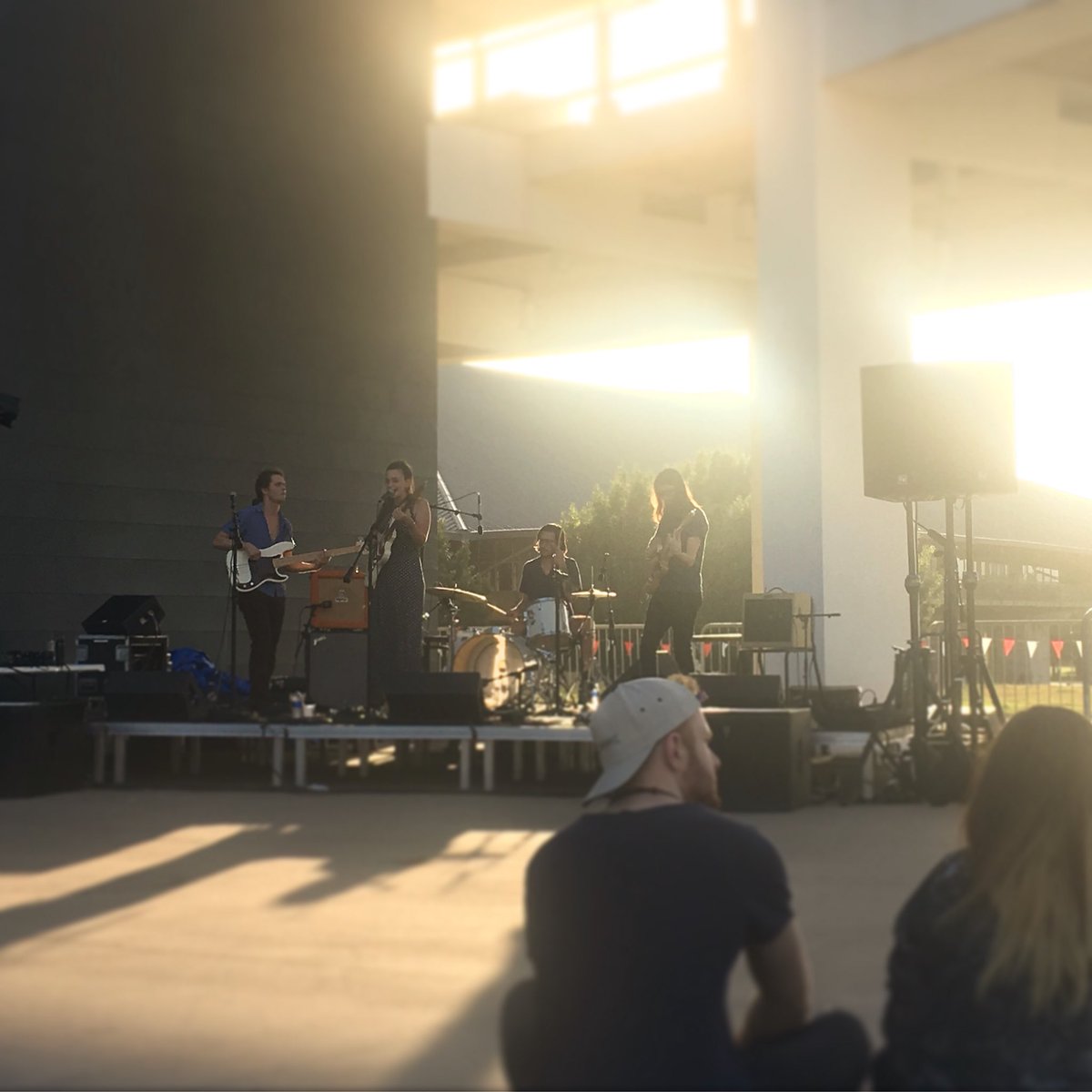 Trailer food &amp; free live music just make the week go by faster. 💯 w/ Annabelle Chairlegs @trailerfoodtues