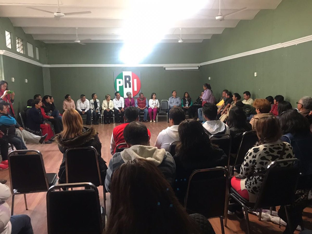 Agradeciendo a mis amigos de <a href="/CNOP_HIDALGO/">CNOP</a> de #Pachuca, por su gran apoyo! De corazón mil gracias ♥️♥️ #JuntosSomosMasFuertes
