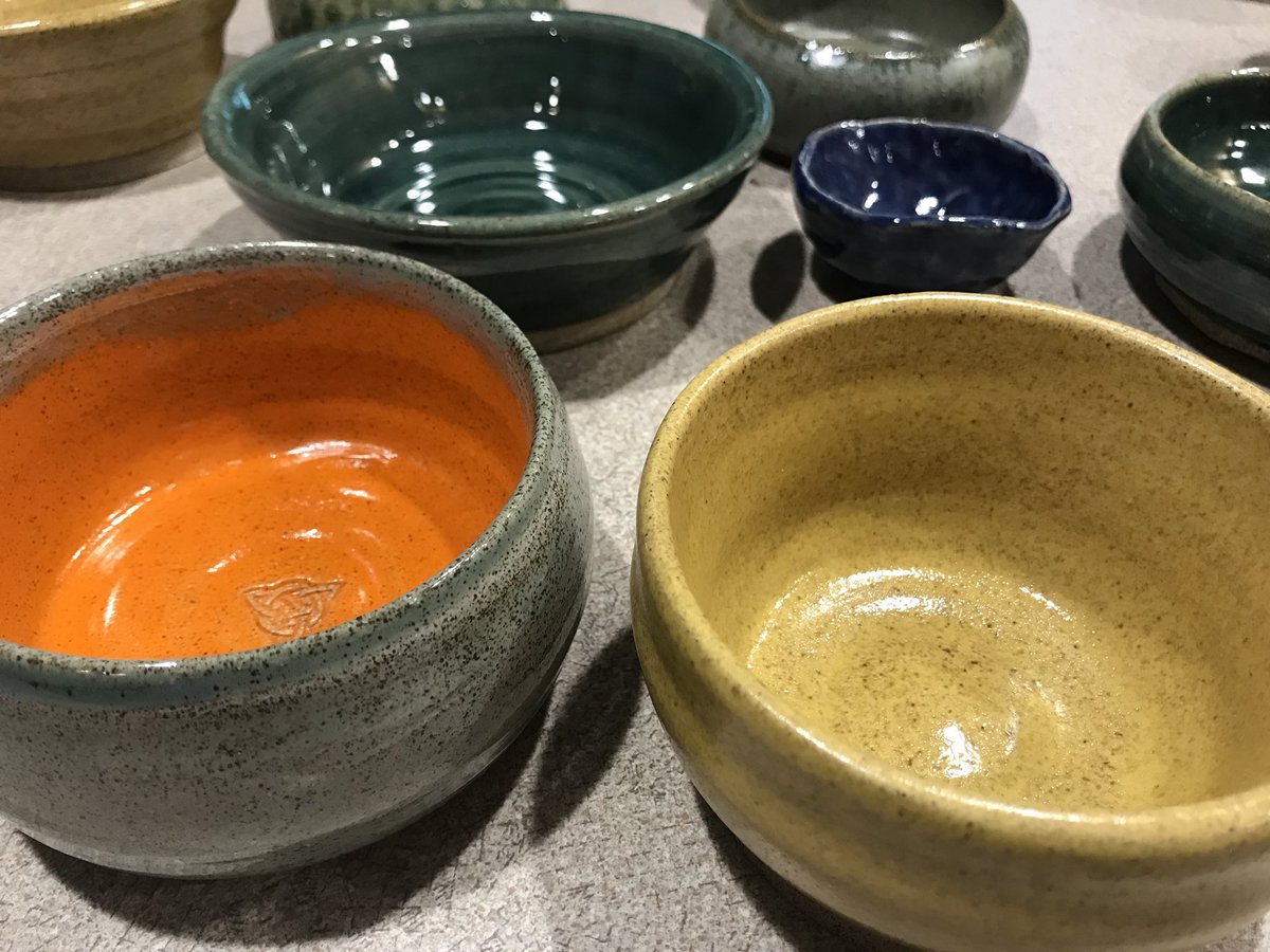 KarenMScolforo's tweet photo. I completed my pottery course with Caren Helm. What a blast! These are some of my pieces...#creativeexpression #throwingpots #downtime https://t.co/hjtogcy4qW