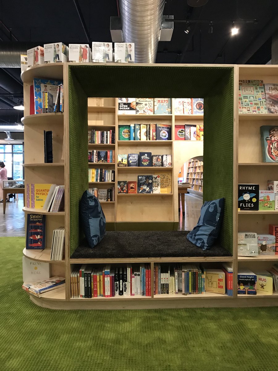 DCUrbanDad's tweet photo. When DC gives us rain, take the family to DC’s newest bookstore- @solidstatedc. It’s the best bookstore in the city for both kids and parents: https://t.co/H0RTh0ebyB. #dcwithkids #dadlife #mydccool https://t.co/ZyssJF3fAY