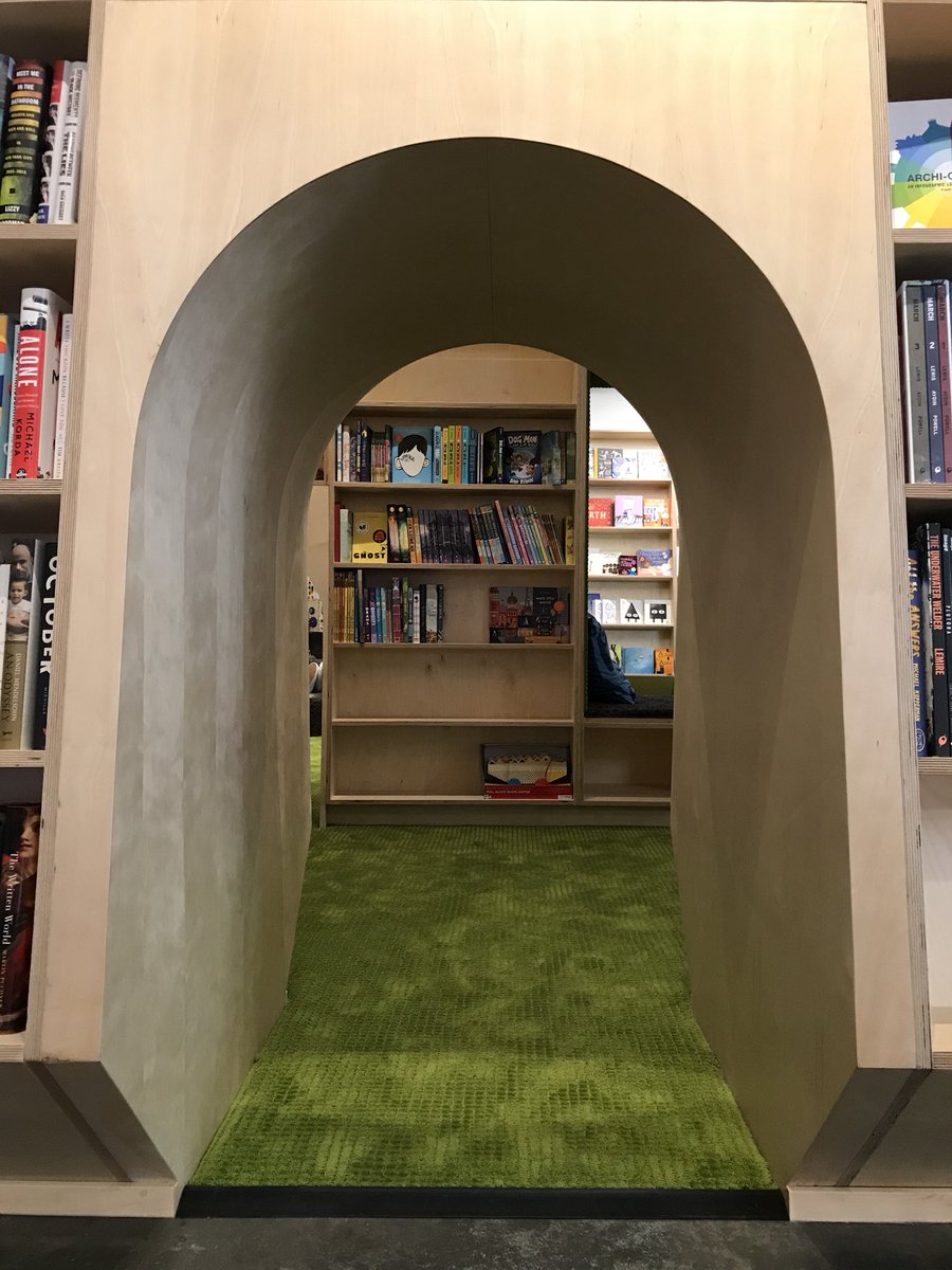 DCUrbanDad's tweet photo. When DC gives us rain, take the family to DC’s newest bookstore- @solidstatedc. It’s the best bookstore in the city for both kids and parents: https://t.co/H0RTh0ebyB. #dcwithkids #dadlife #mydccool https://t.co/ZyssJF3fAY