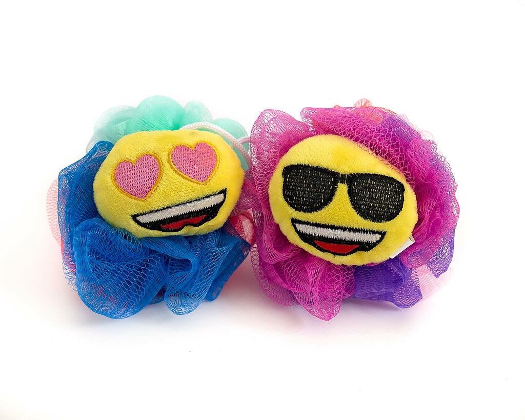 Happy National Emoji Day! Check out these cute emoji sponges featured in our Birthday Box. What’s your favourite Emoji? #NationalEmojiDay #emojiday #giftgivingmadeeasy #subscriptionbox #kids😎😍🤣😘
