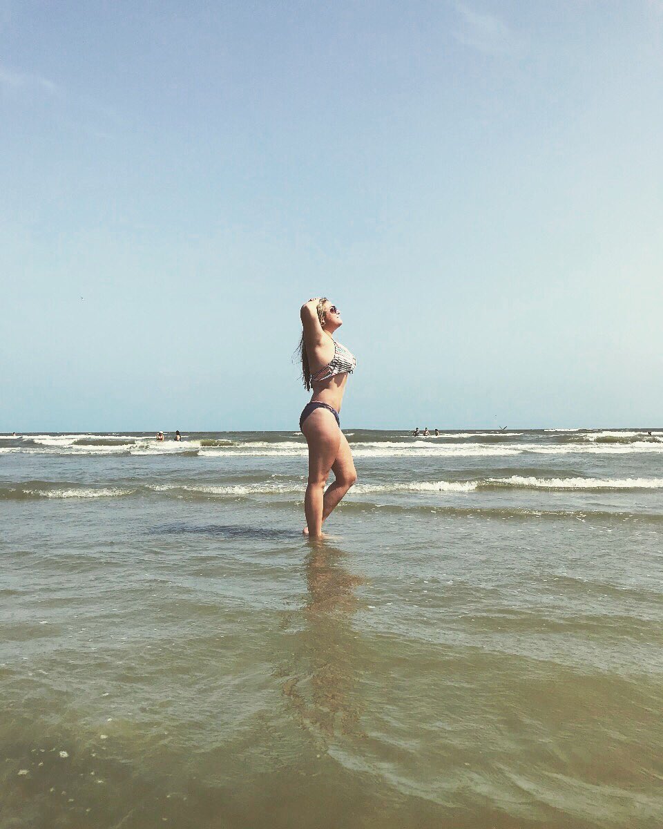 Kattlewi's tweet photo. Just cuz 🤷🏼‍♀️✨ https://t.co/htsAfIp4pp