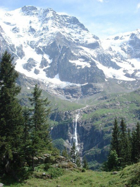 Teardropictures's tweet photo. One of the #team members caught this photo 11 years ago. Not knowing that my goal of #running #ultramarathon in the #swissalps one day. Here is to #dreams #goals and #aspirations 

#alps #nofilter #photo #nature https://t.co/qLDE7t4LA0