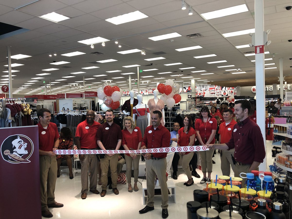 Brainwater7's tweet photo. When you’re the first customer to check out at the project you developed #winning #targetfsu #sjcollins https://t.co/rZznMmjta6