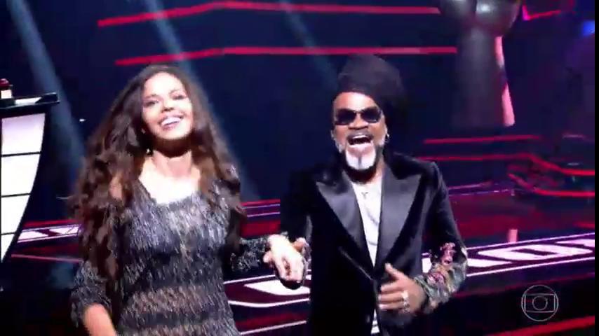 TheVoiceBrasil's tweet photo. Erica Natuza é #TimeBrown! ✌ #TheVoiceBrasil https://t.co/DWzM87fbei
