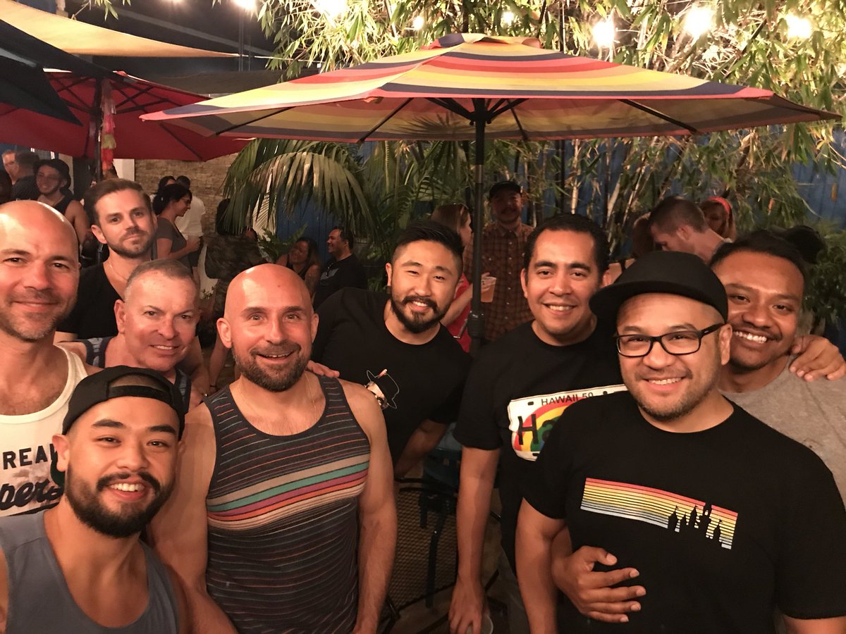 AnjoJojo's tweet photo. Itβs been a few years since weβve gone to SD for pride. It was so much fun! #SDPride2018 https://t.co/pBpek0z3Tv