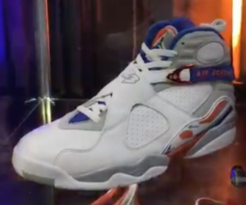 J23app's tweet photo. 😳 @Jumpman23 x @GatorsFB 

📷 @GatorDave_SEC https://t.co/mMafjx8ev1