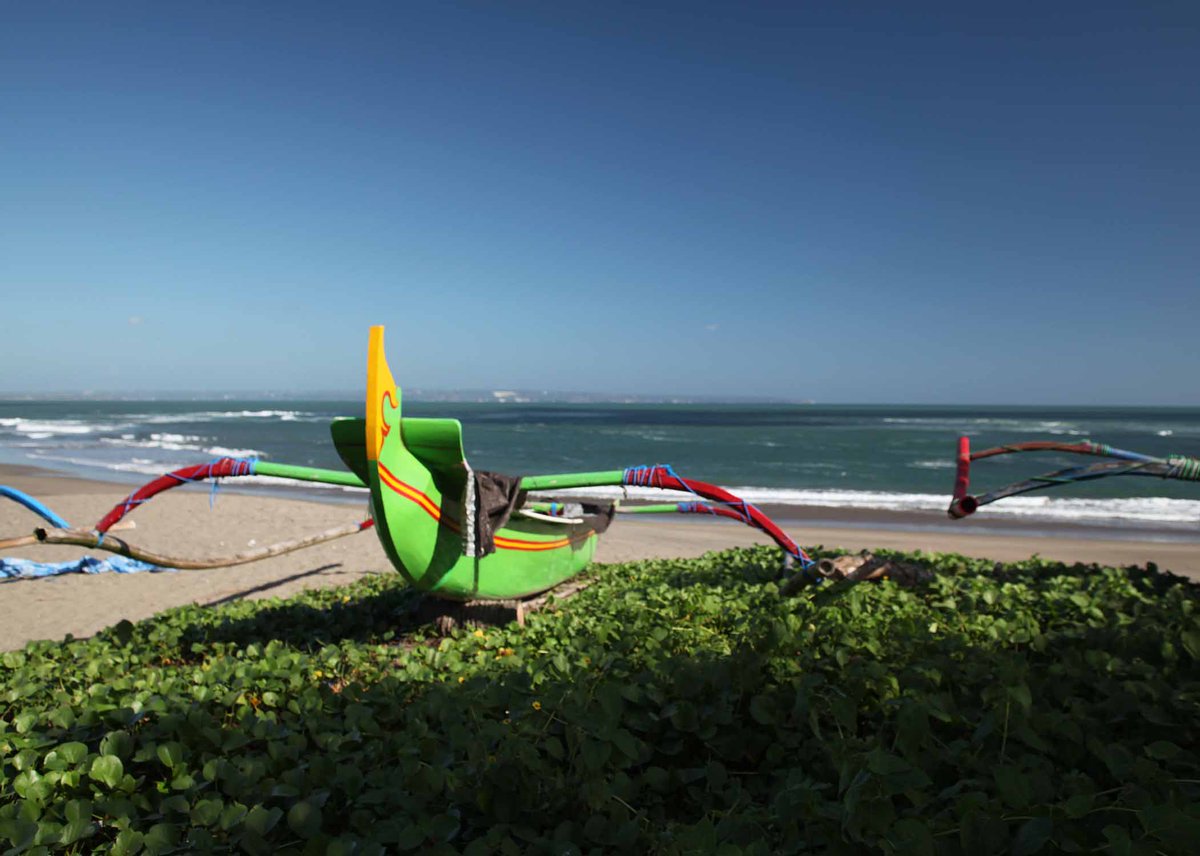 BaliUltimate's tweet image. Beautiful beach morning starting in Canggu at pantai Batu Belong with the local fishing boats.
#Bali #Travel #vacation #beachlife