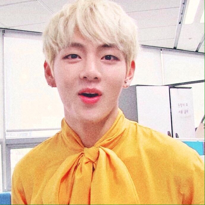 JeonFtVodka's tweet photo. ｡ﾟﾟ･｡･ﾟﾟ｡
ﾟ。     Day 44
　ﾟ･｡･ﾟ         ꒰ ➸ #⃞태형 ꒱

➸ 〖 For me, home isn’t a place. It is a person. And I finally my home is with you 〗 https://t.co/KQJ953KSGQ