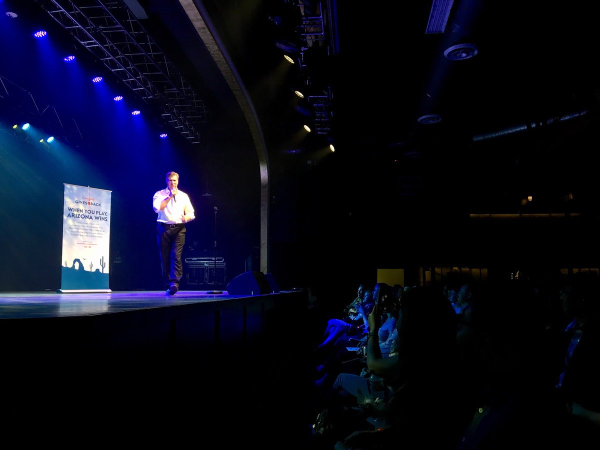 KarinaBland's tweet photo. 500 people @thevanburenphx for #azstorytellers where we’re talking about my favorite thing: journalism @MeganMFinnerty @gburton https://t.co/UkTI62FKQa