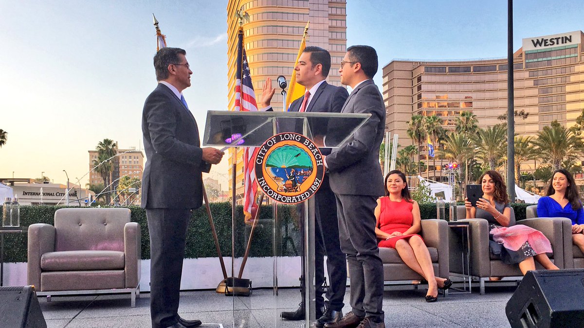 LongBeachMayor's tweet photo. Mayor @RobertGarciaLB has now been sworn in by California Attorney General @XavierBecerra into his second term 👏🏽🎉 #LBInauguration https://t.co/0fVKJpqvZB
