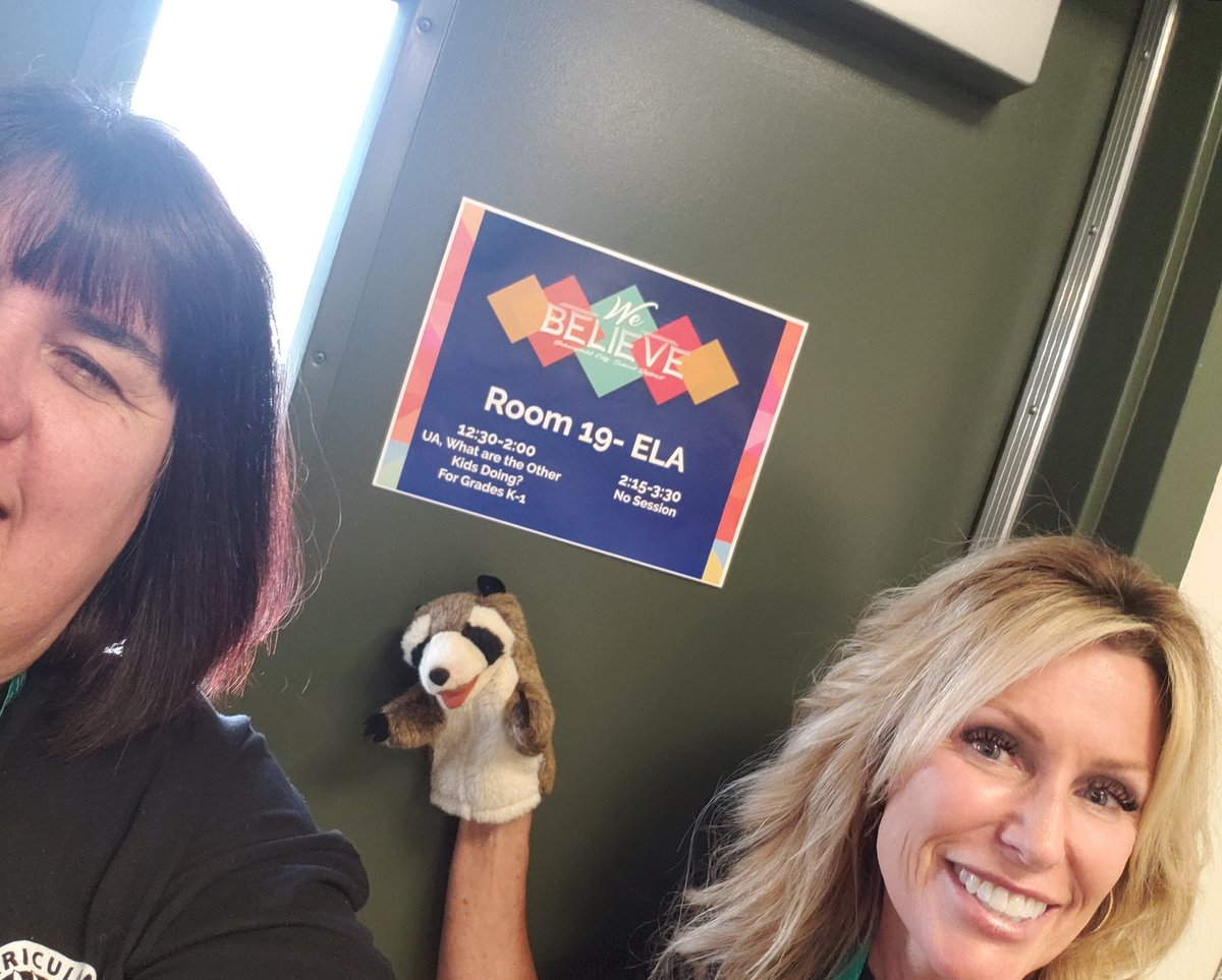 DowntownNguyen's tweet photo. Room 19 transformed into a packed house full of excited kindergarten +teachers this afternoon! Thanks for all your kind words about #TheBoxes https://t.co/BLO0Ms4XYs