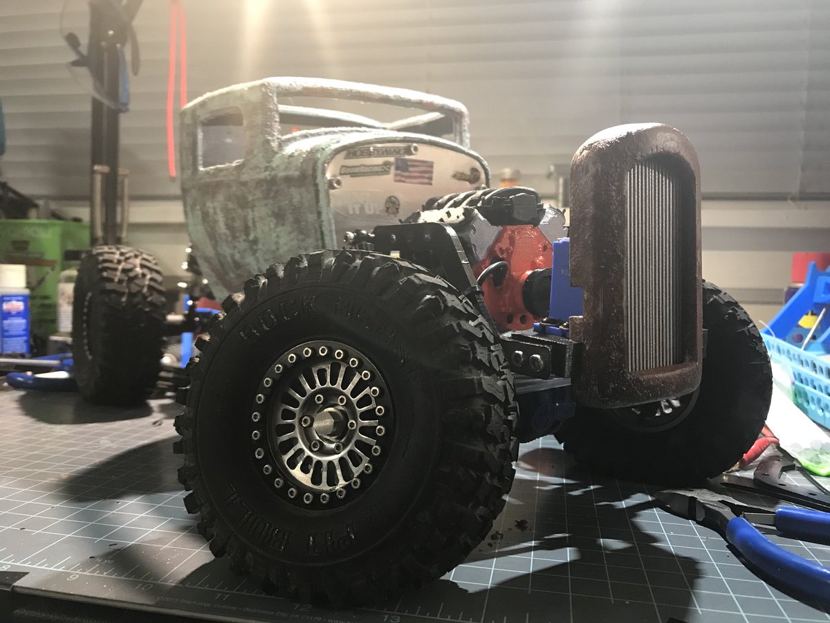 finally getting somewhere. electronics mounted, bed designed, printed, test fit, and in post process to get the weathered treatment. #AxialRacing #tinytrucks #builtnotbought #pitbullrc #boomracing #3dprinted