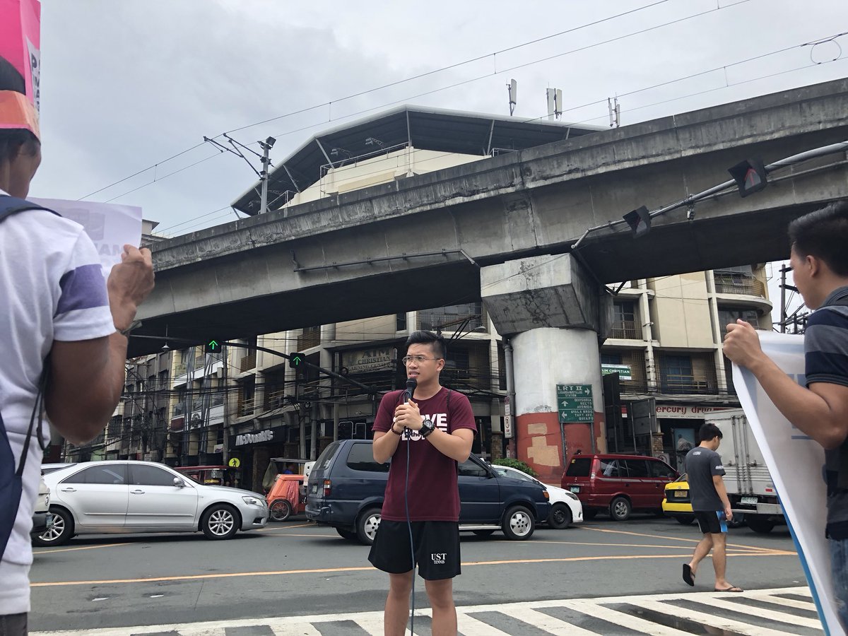 AnakbayanUST's tweet photo. Nagsalita mula sa Anakbayan-UST si Jerimih Pasion upang magpahayag ng mga kabataan ay kasama sa laban. #RegularizePLDTContractuals #StandWithWorkers https://t.co/AMRyjtFegN