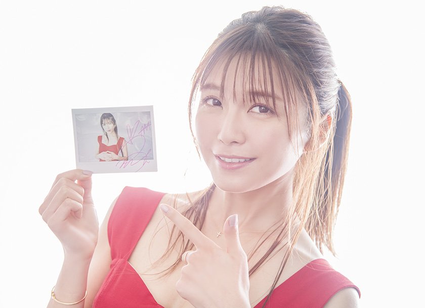 livedoornews's tweet photo. ＼2ndシングル『Summer Mermaid』発売中！／
#宇野実彩子 サイン入りポラを1名様にプレゼント！

・フォロー＆RTで応募完了
・応募〆切は7/24（火）12:00

インタビューはこちら▼
https://t.co/EMw2Oi7rma https://t.co/BWI02U6B3S